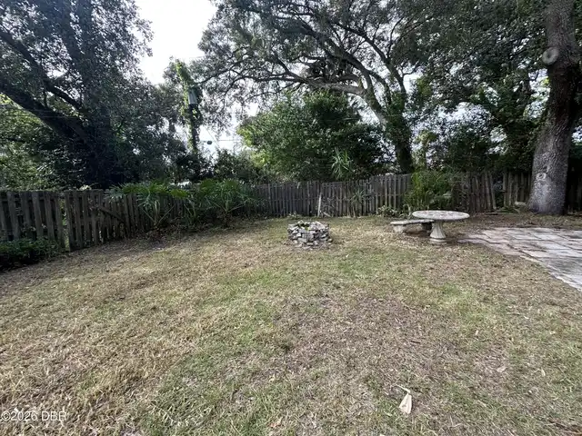 Listing Photo 10