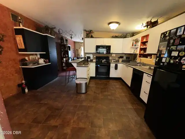 Listing Photo 18