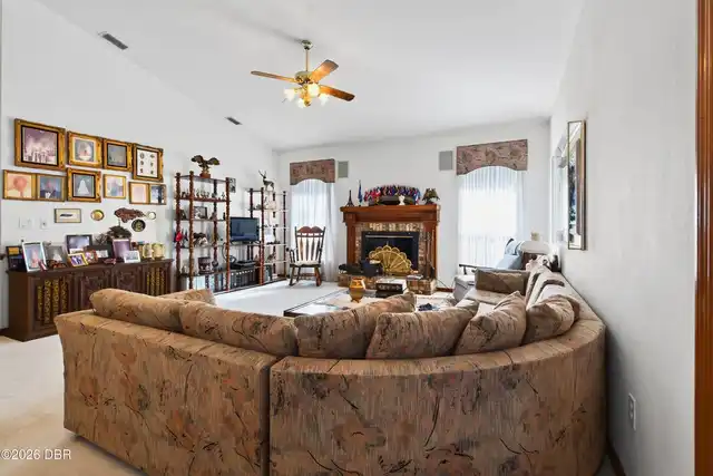 Listing Photo 16