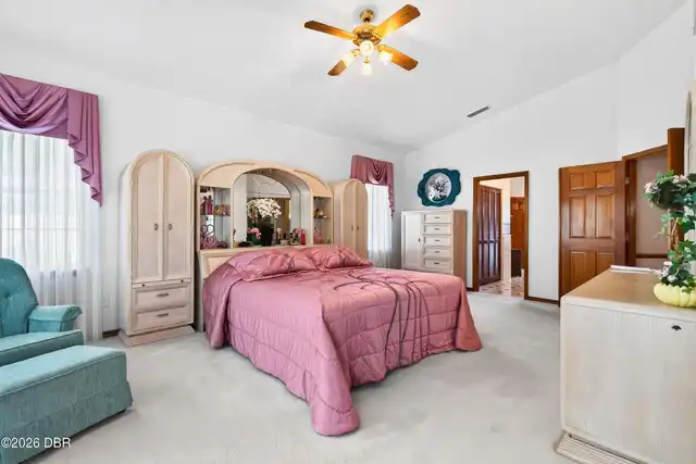 Listing Photo 23