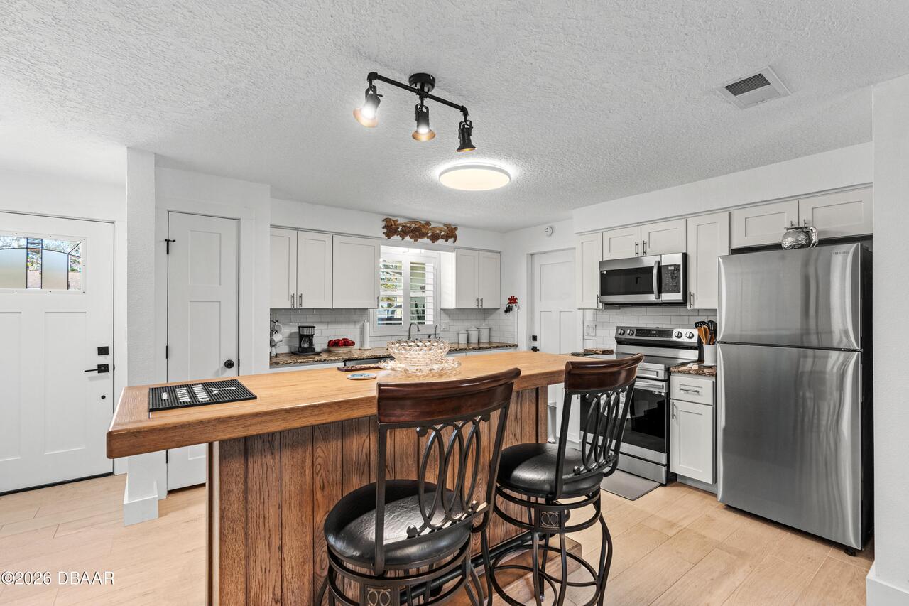 Listing Photo 18