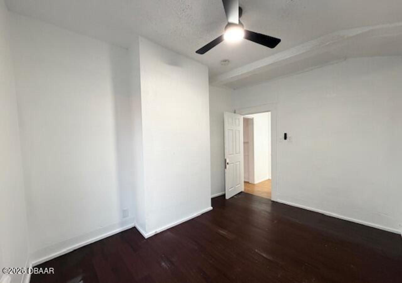 Listing Photo 7