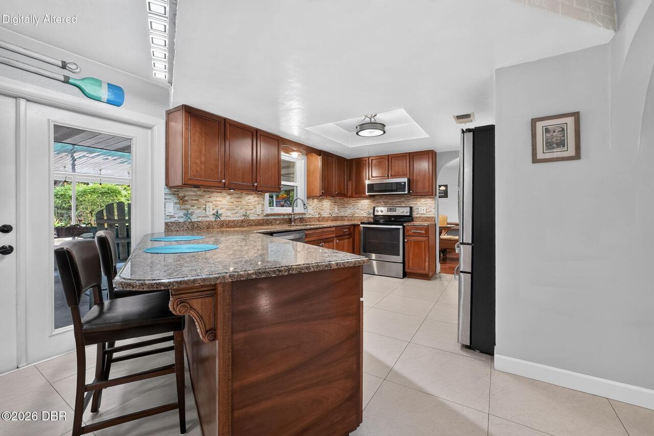 Listing Photo 8