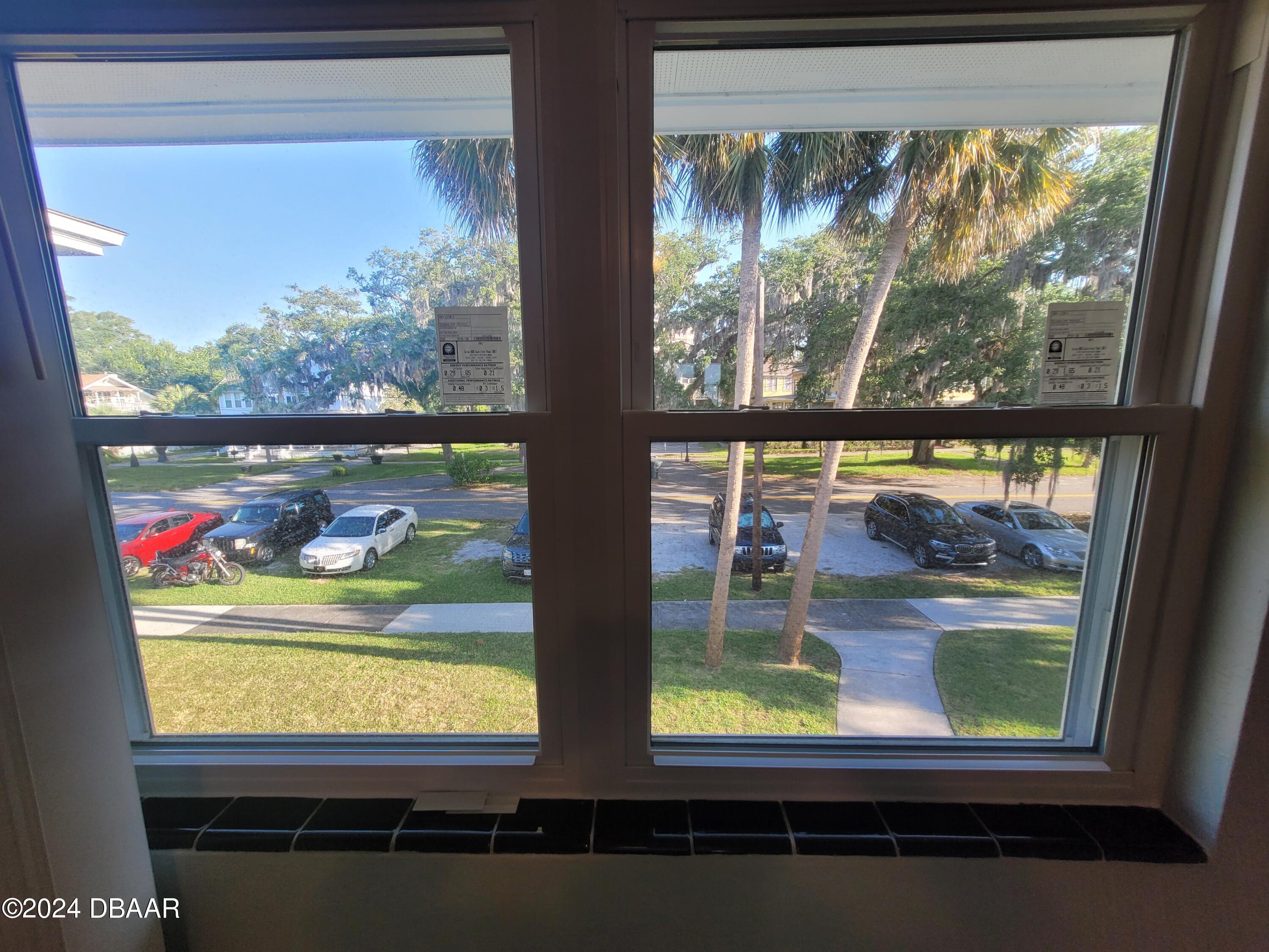Listing Photo 11