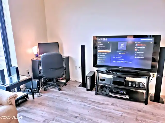 Listing Photo 15