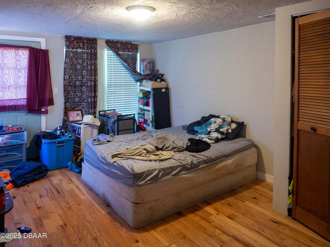 Listing Photo 9