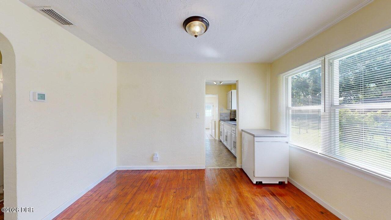 Listing Photo 7