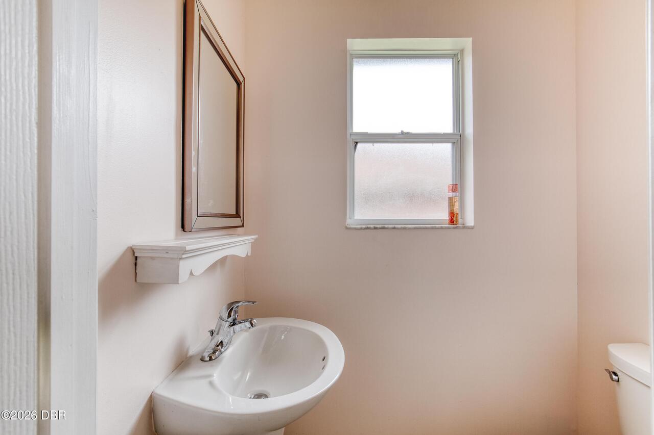 Listing Photo 16