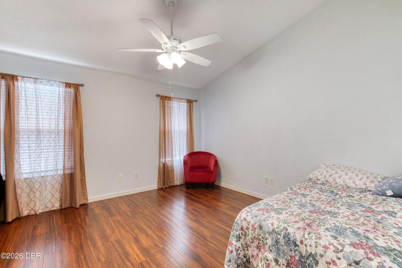 Listing Photo 17