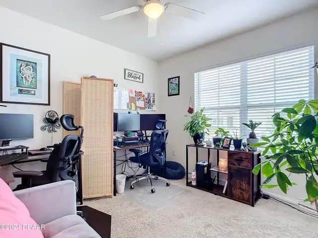 Listing Photo 10