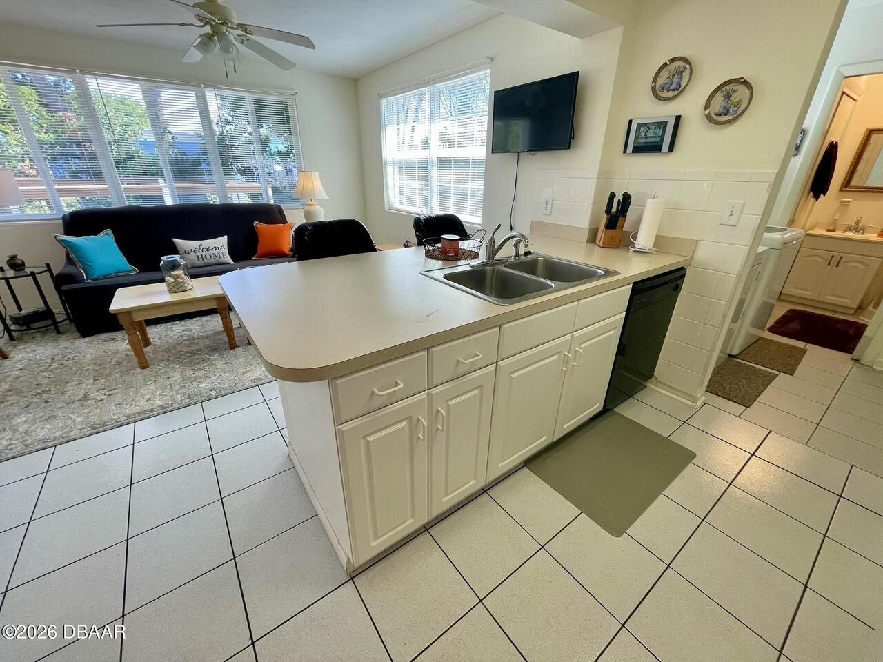 Listing Photo 12