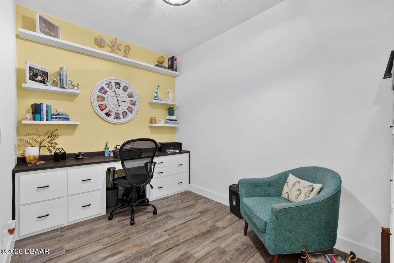 Listing Photo 17