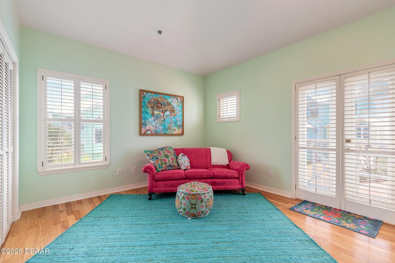 Listing Photo 7