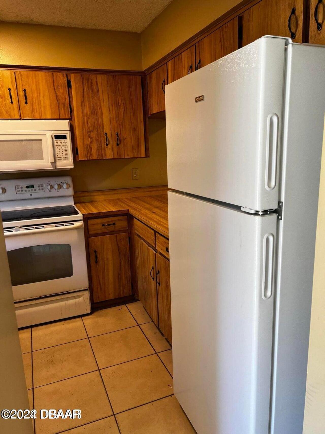 Listing Photo 9