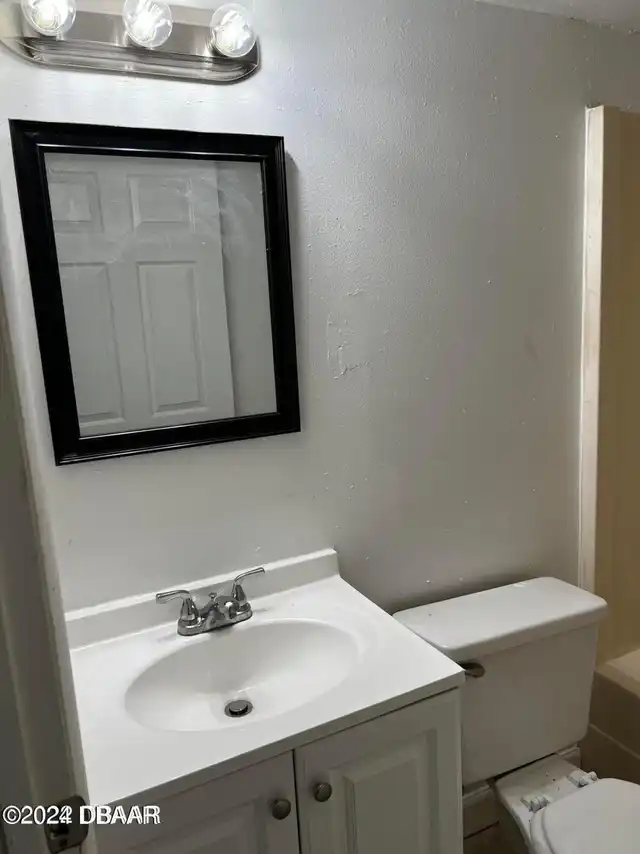 Listing Photo 12