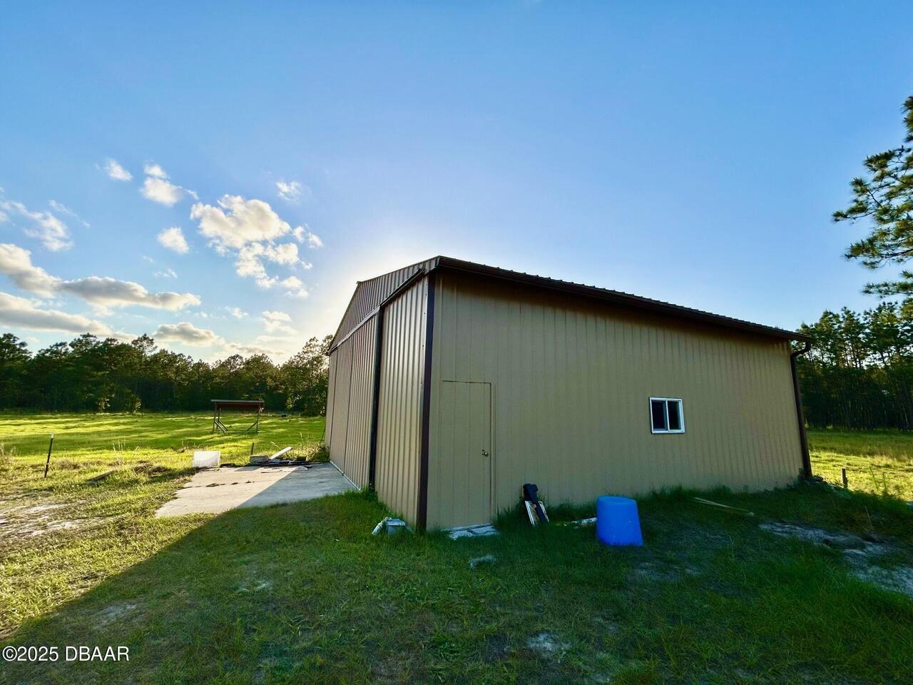 Listing Photo 11