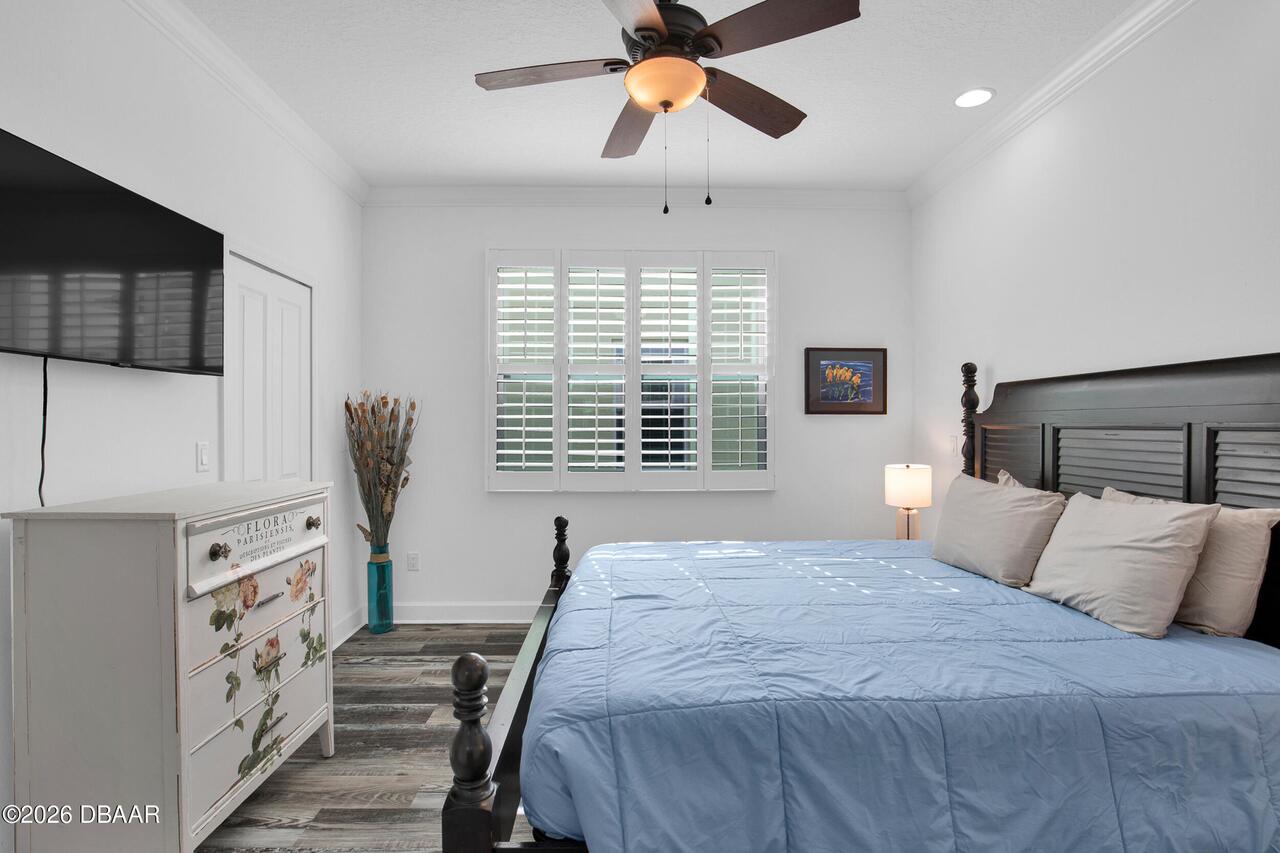 Listing Photo 10
