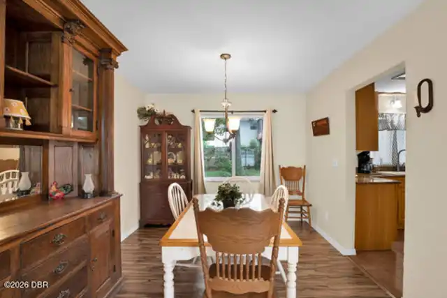 Listing Photo 6