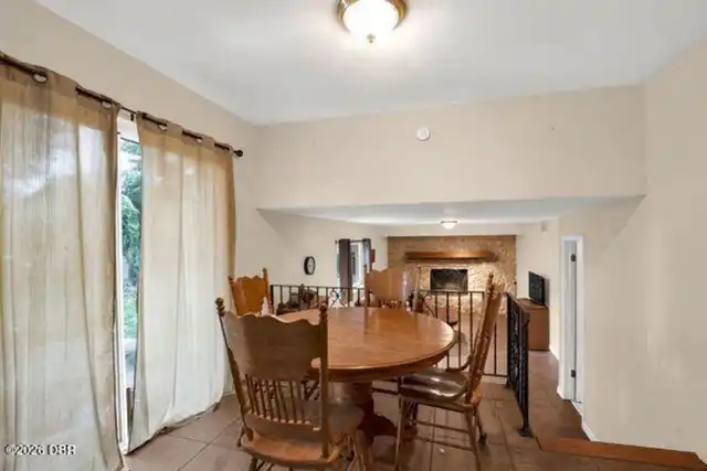 Listing Photo 9