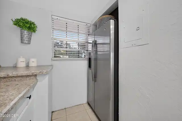 Listing Photo 8