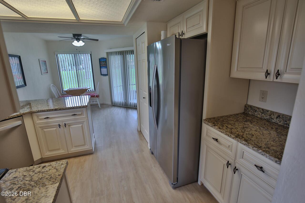 Listing Photo 10