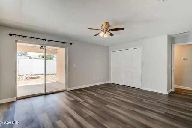 Listing Photo 7