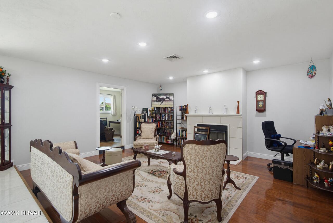 Listing Photo 29