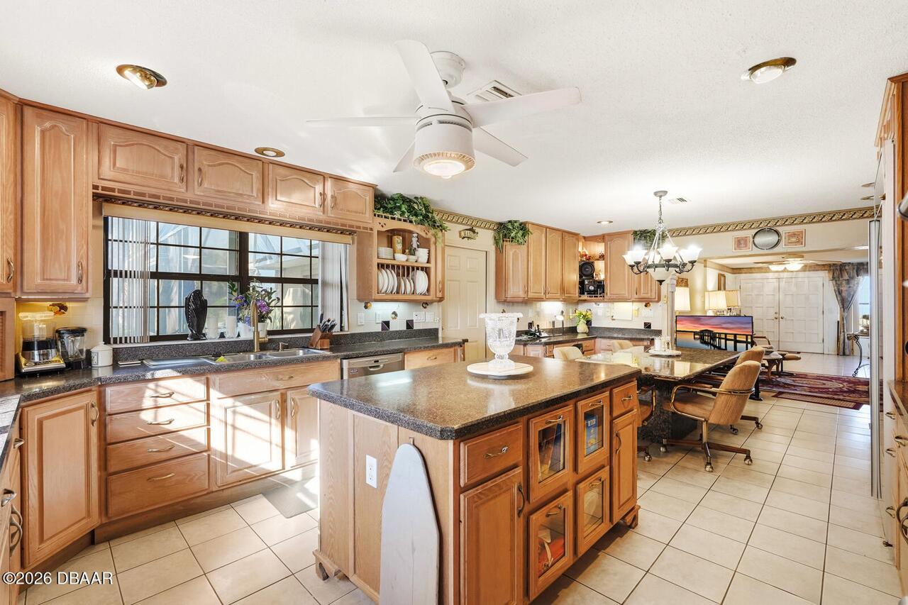 Listing Photo 17