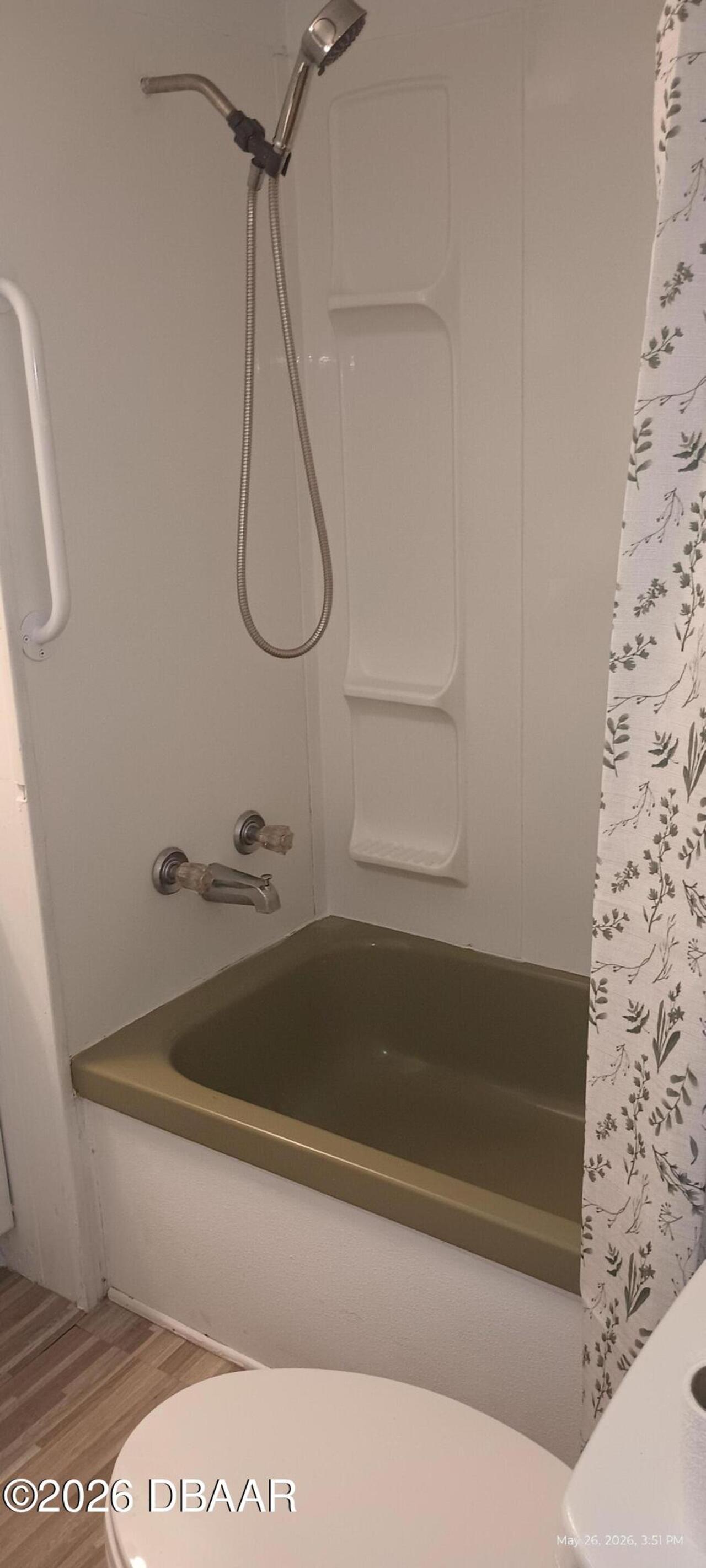 Listing Photo 17