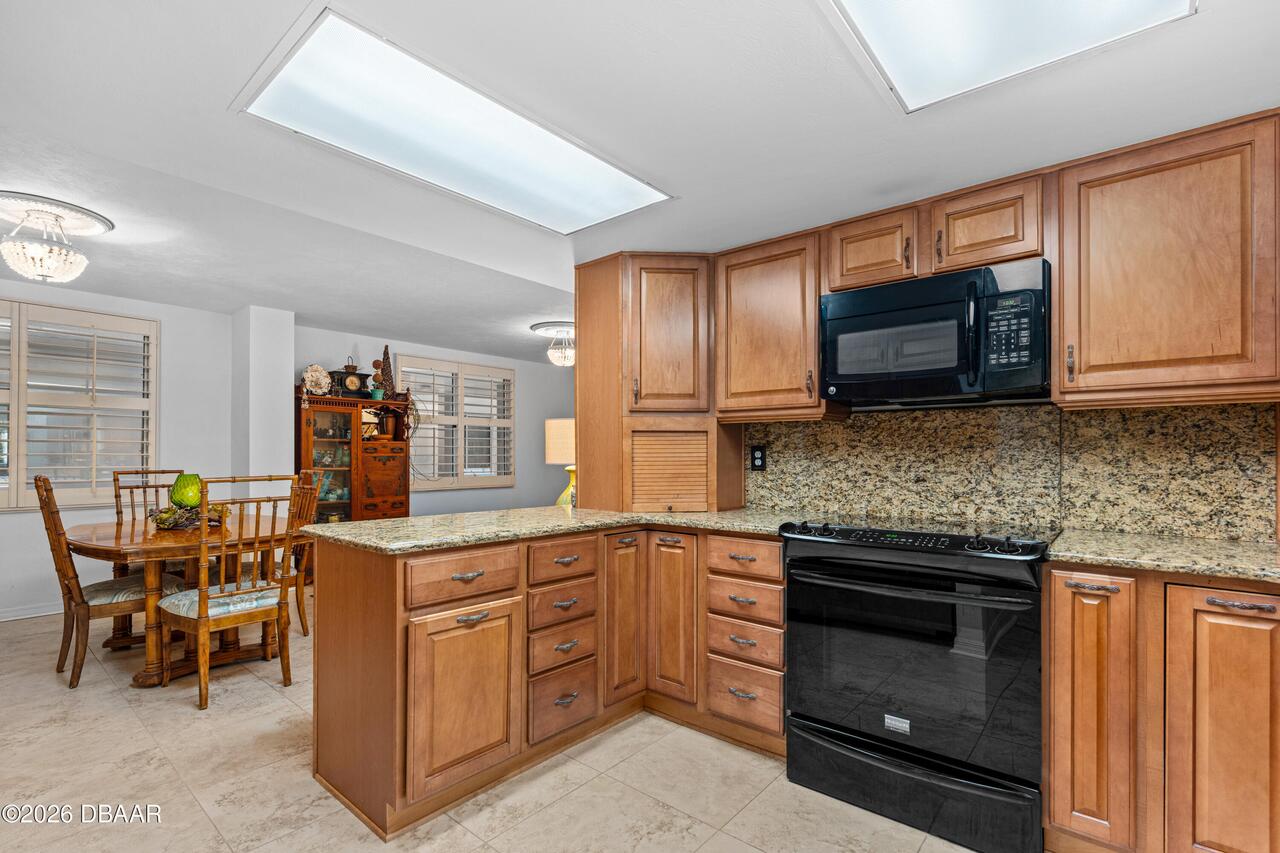 Listing Photo 14