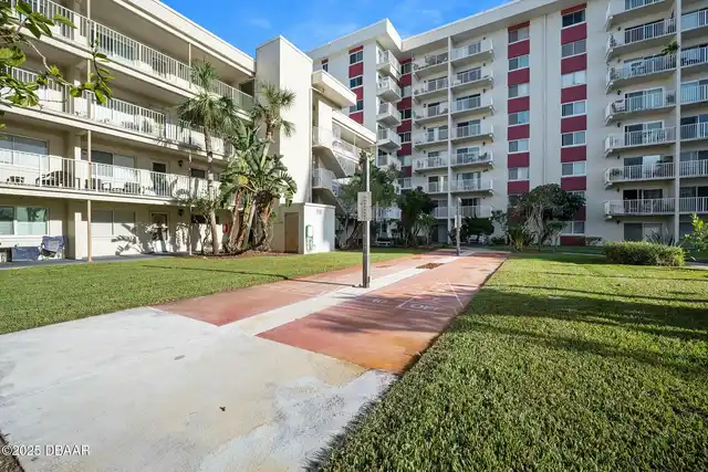 Listing Photo 37
