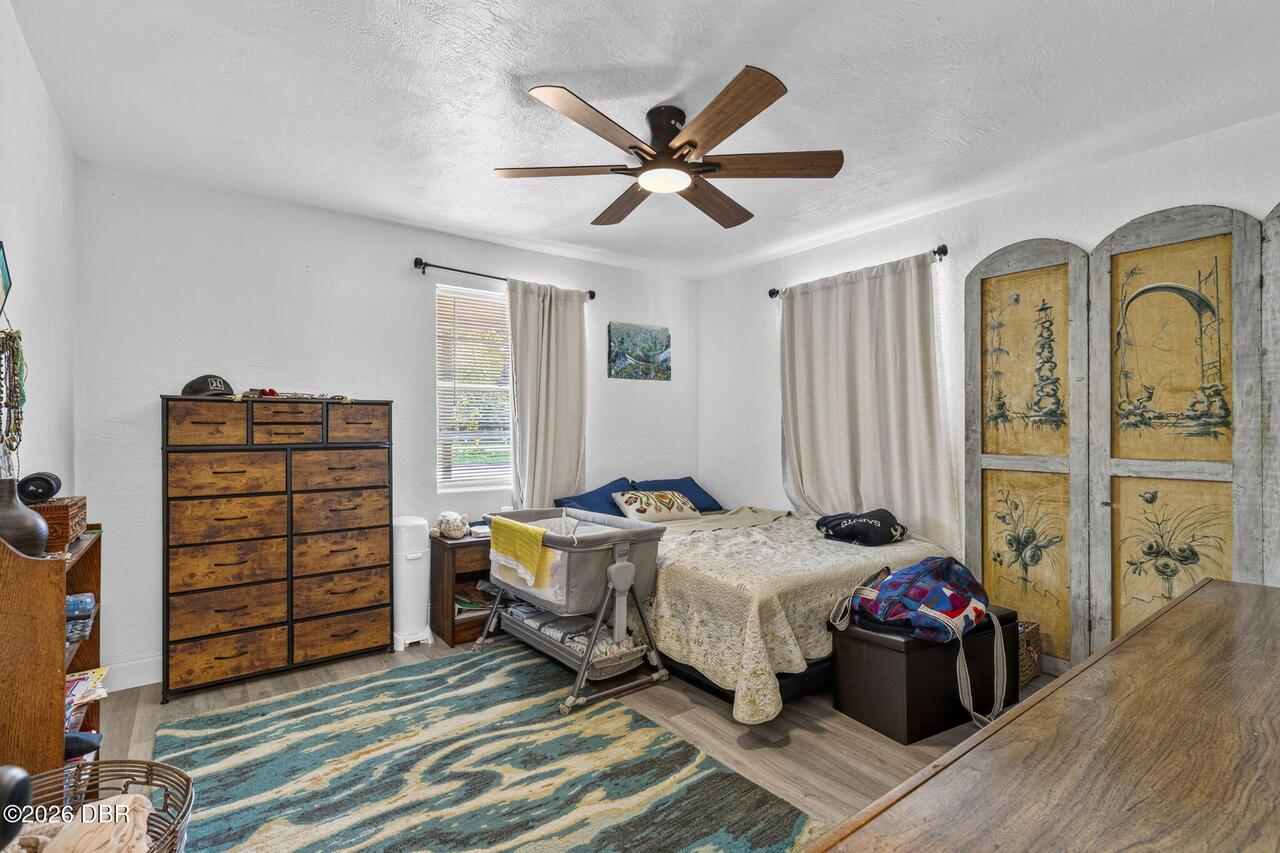 Listing Photo 18