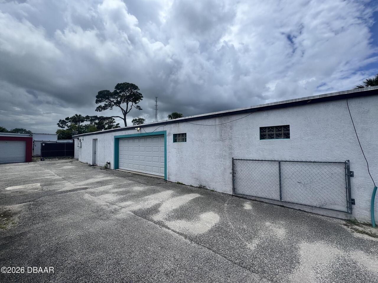 Listing Photo 11