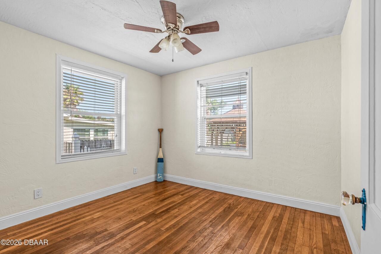 Listing Photo 16