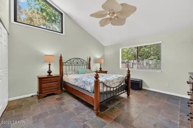 Listing Photo 23