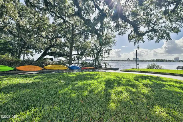 Listing Photo 18