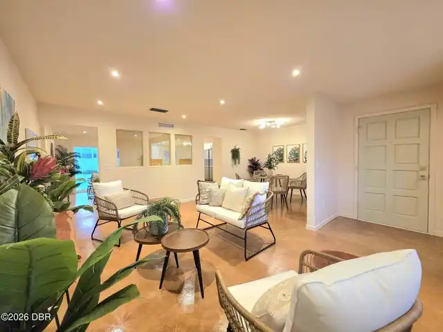 Listing Photo 7