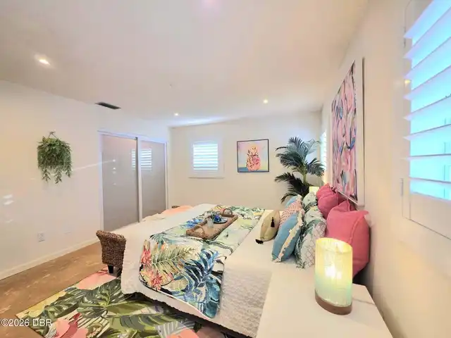 Listing Photo 17