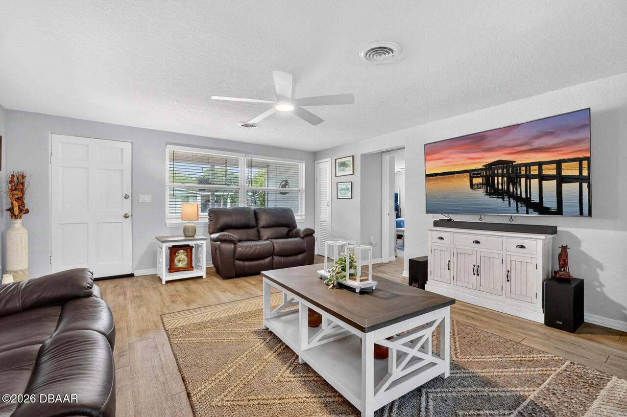 Listing Photo 7