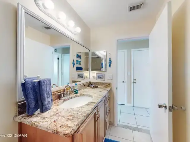 Listing Photo 7
