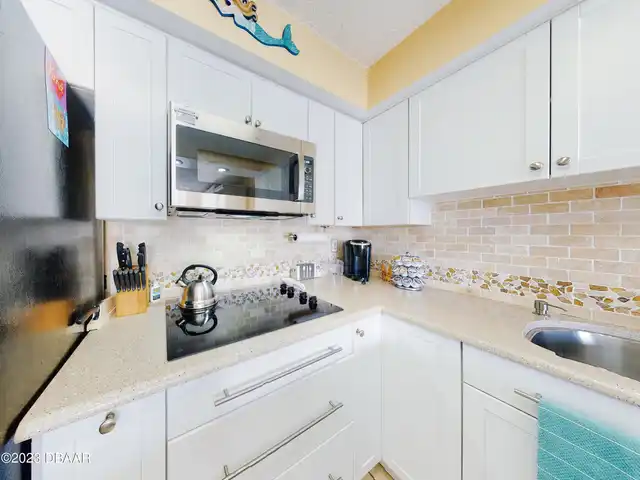 Listing Photo 9