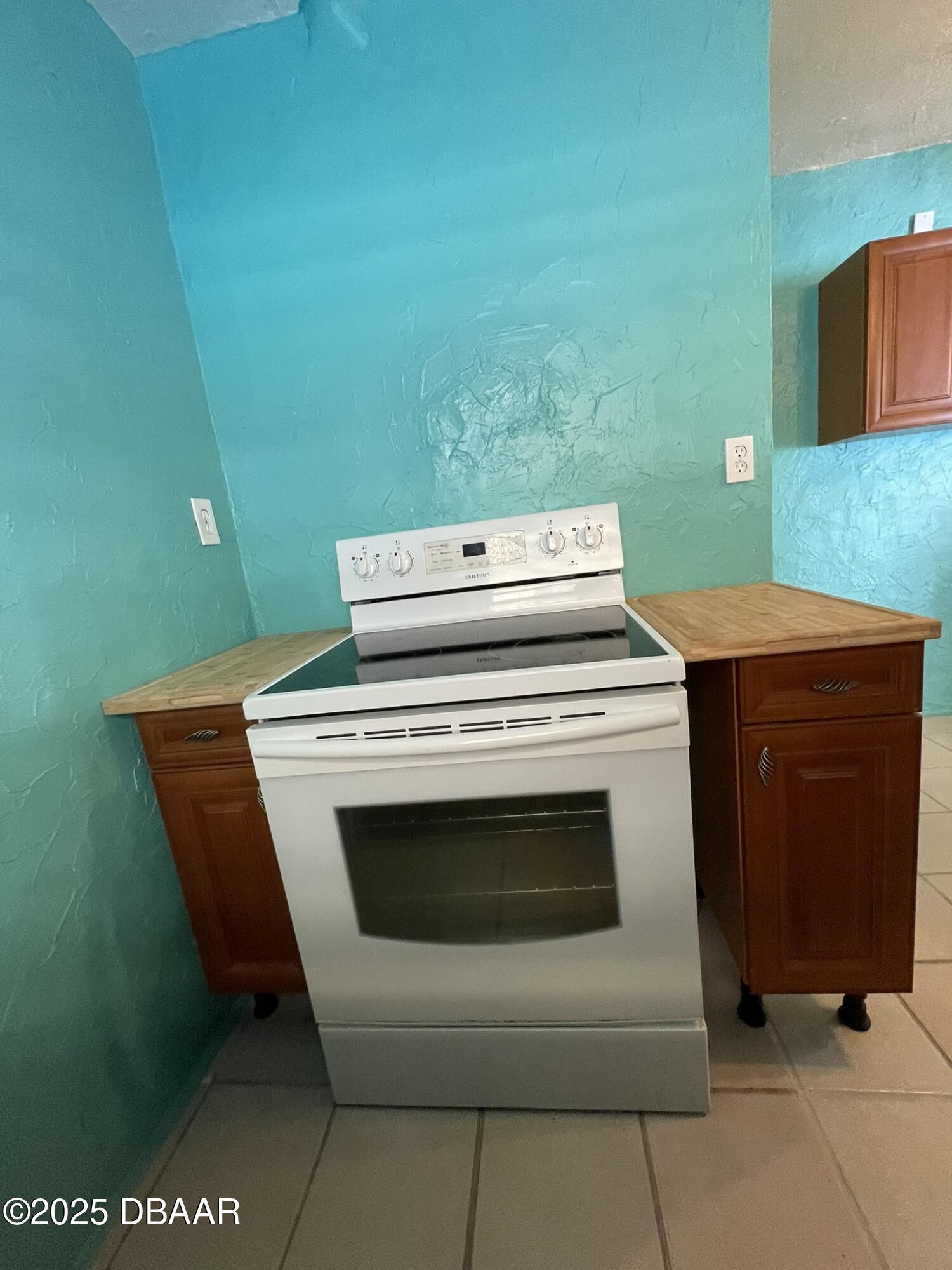 Listing Photo 9