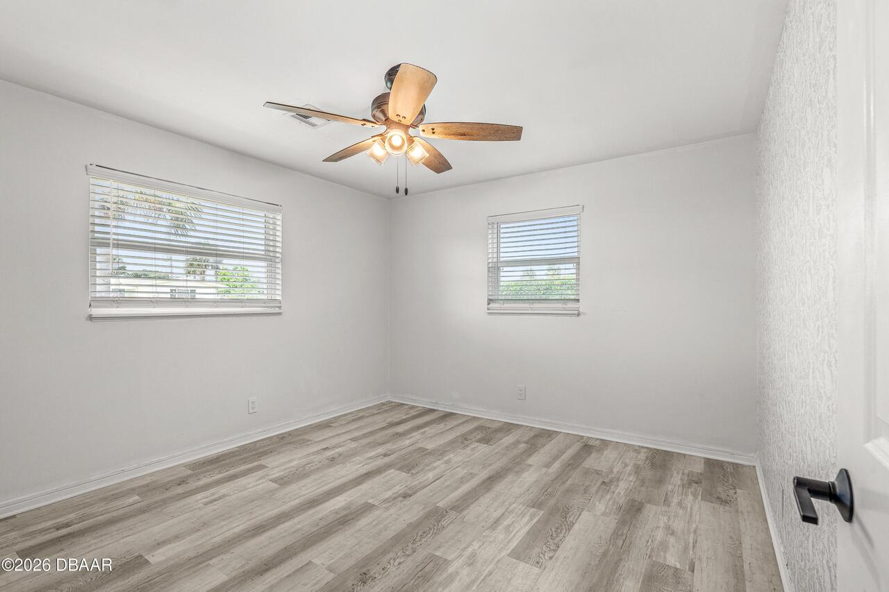Listing Photo 28