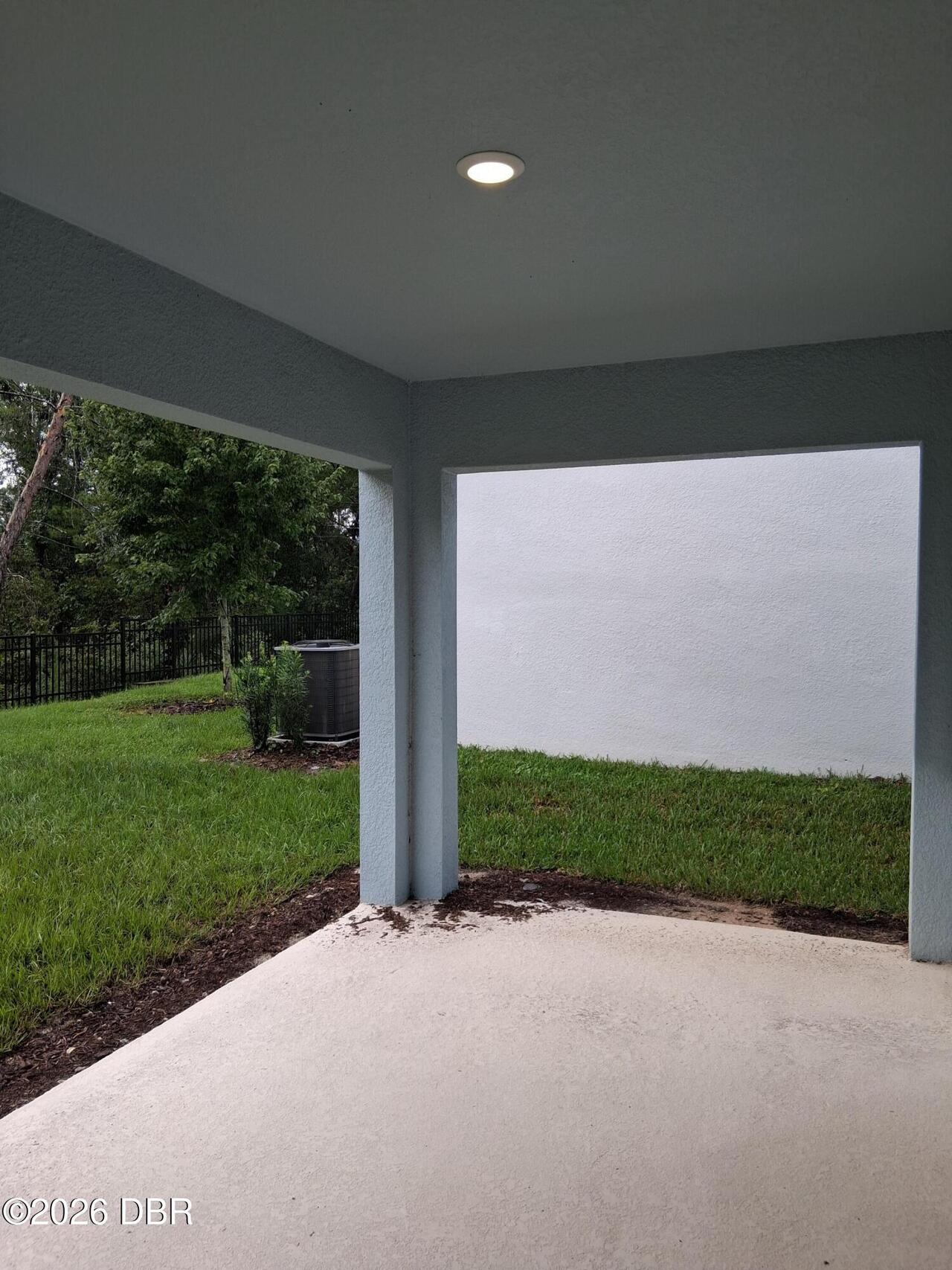 Listing Photo 12