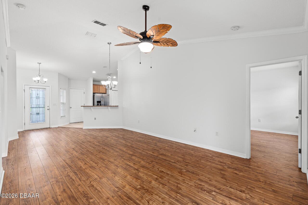 Listing Photo 9