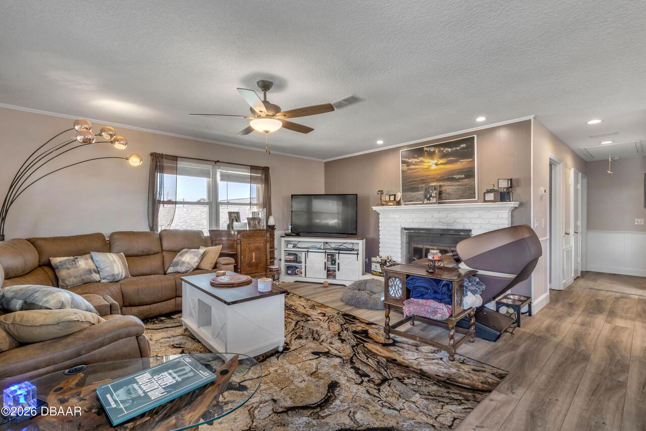 Listing Photo 15