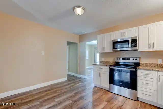 Listing Photo 14