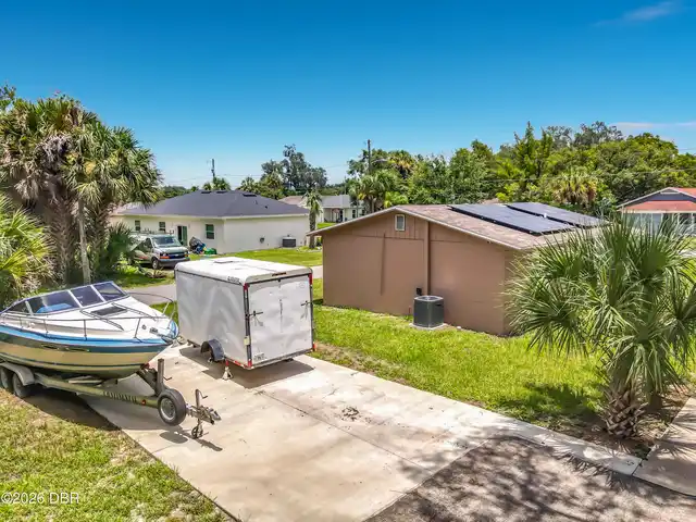 Listing Photo 11