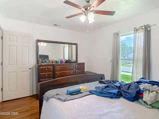 Listing Photo 14