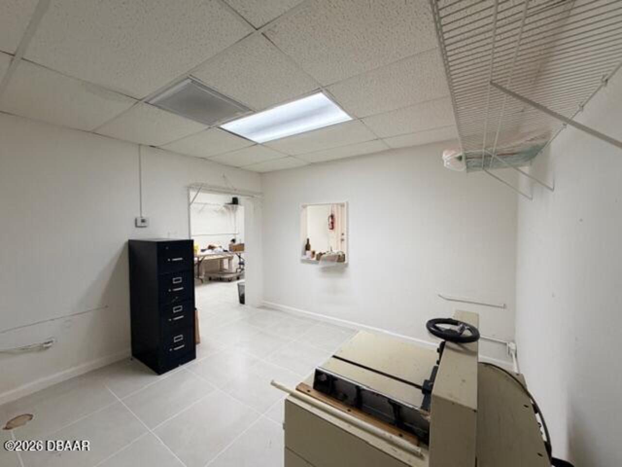 Listing Photo 8